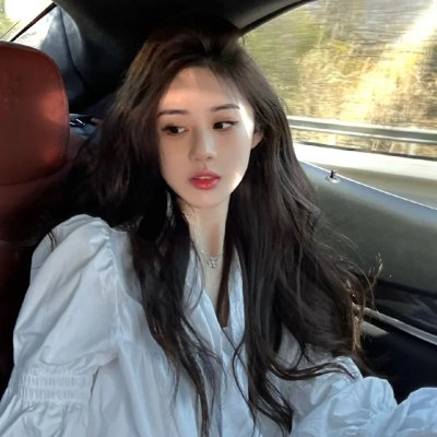 金爪女郎